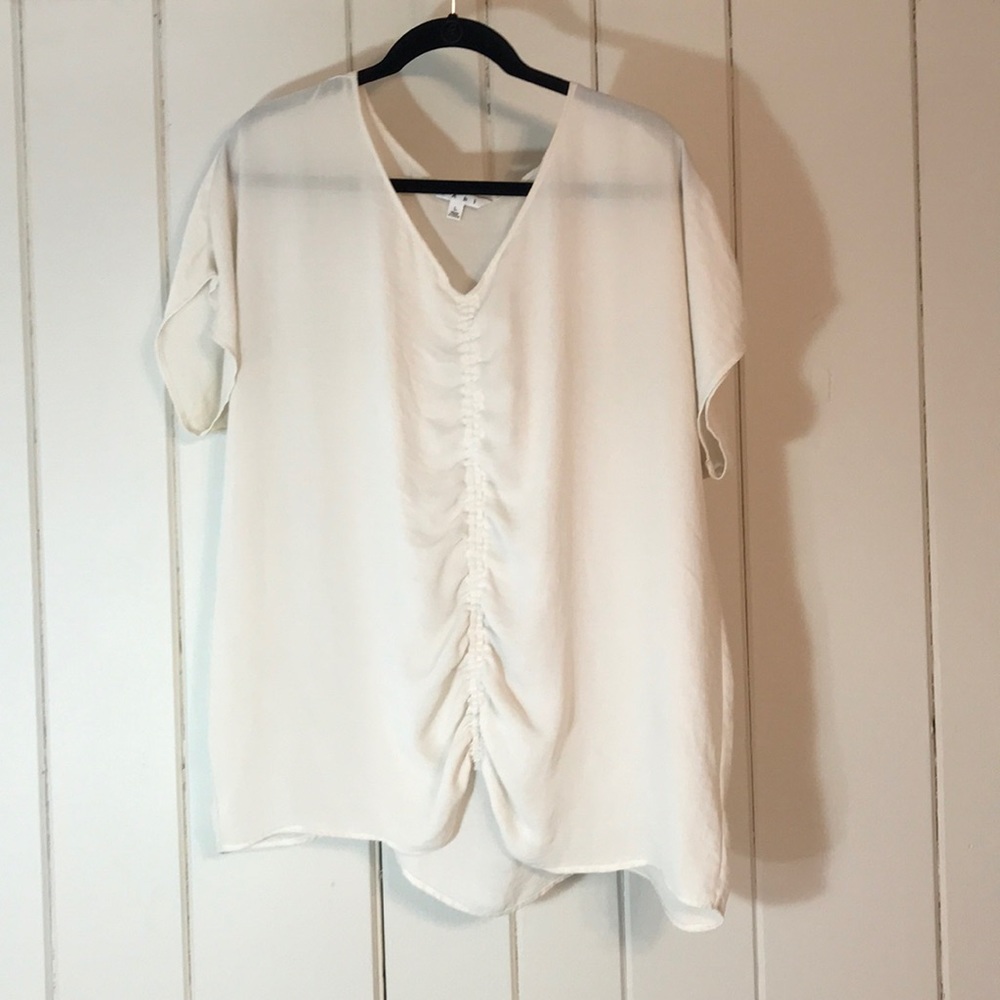 Cabi sz L ruched front blouse